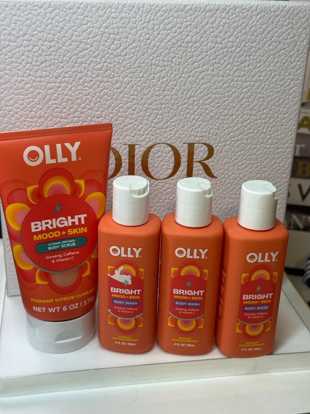OLLY BRIGHT Mood + Skin BUNDLE - Body Scrub & 3 Body Washes - NEW